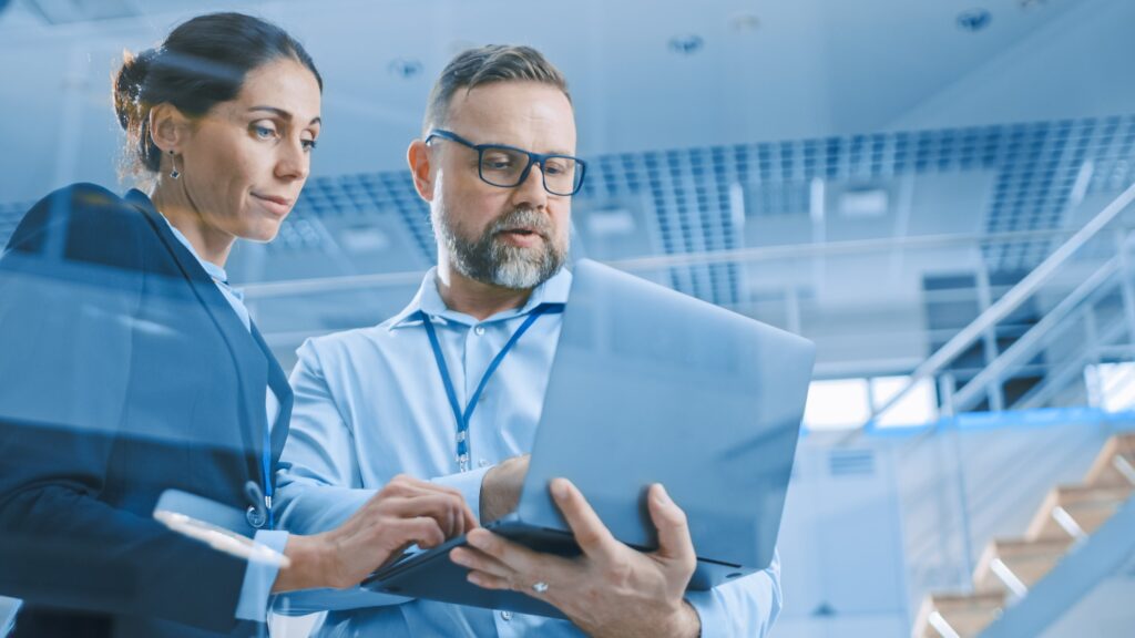 Spezialist-m-w-d-fuer-Microsoft-Netzwerke-und-Microsoft-Server